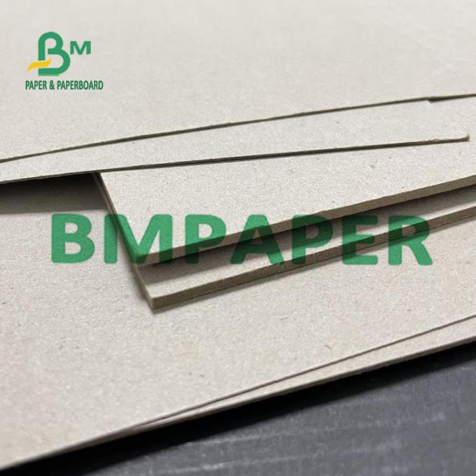 0.45mm - 3.84mmの高い剛さの灰色のChipboard灰色両側