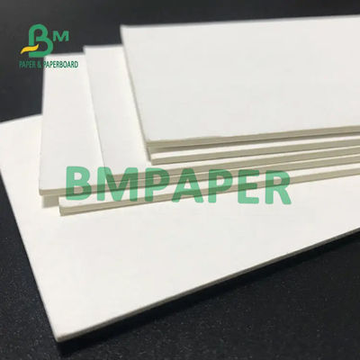 バージンの木材パルプのコースター板0.7mm 0.8mm 1.0mm 1.2mm 70cm X 100cm 50cm X 100cmパレットで運搬されたシート