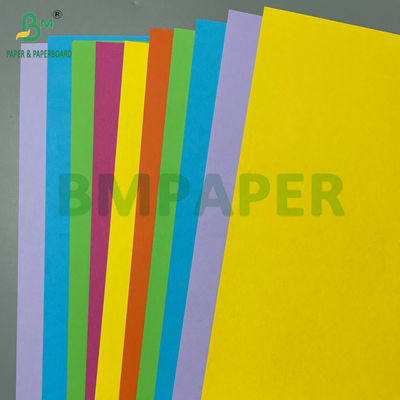 150GSM 180GSM 230GSM オフセット印刷用両面無コーティングのカラーブリストル紙