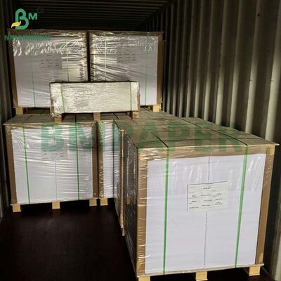 270GSM 290GSM 310GSM 2面塗装された光り輝くプレイカードボード ブラックコア